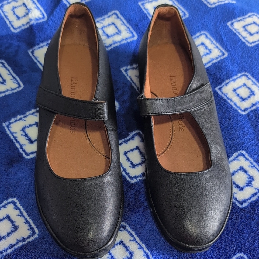Black L'Amout Des Peids Flats